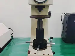 Vickers Hardness Tester